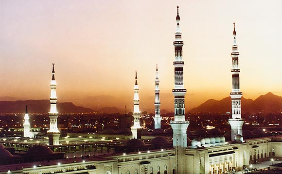 tour umrah and hajj